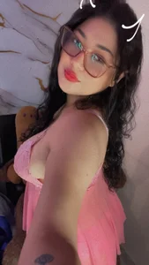 Meikochoe_x Your favorite girl in pink 🎀 slika