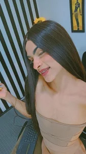 _Riannagarcia_ Public зображення 4