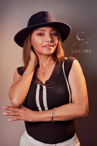 JennieRosse My elegance is incomparable Pic 2