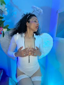 brendaliive angel sky hot 😇😈 Pic