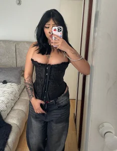 janetteJones_ The lady in black Immagine  2