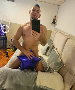 Damon__Spicy Public Pic 5