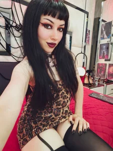 alixxon1 Public Pic 3