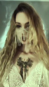 ManiFreyja 10 Pic