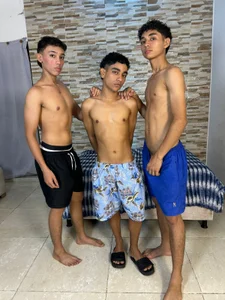 hello guys :) de kinkyhousexxxx  2 photos