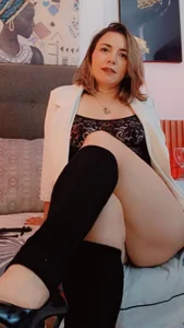 milfsecret69 Elegance and glamor Bilde 9