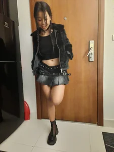 AsianTeen-BigBoops Scharfe Klamotten Pic