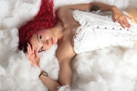 mia_stanfort hair that caresses the skin, wishing you with me Pic