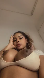 I'll see you later🙈 de Samanntha_Rose  2 Imagens