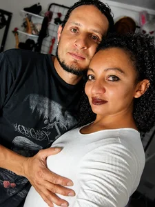 blaack_and_white Public Pic