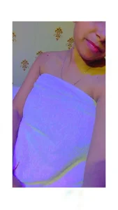 Simran450 Public Pic