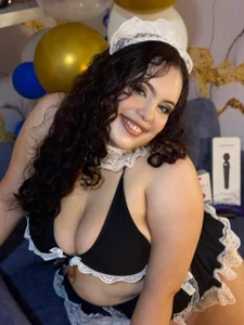 Blair_BigTits ❤️‍🔥Your Sexy Maid❤️‍🔥 Pic