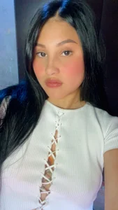 Little_Ivy Public Pic 4