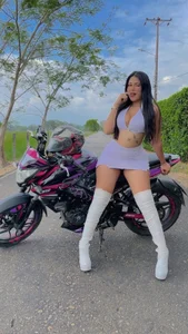 biker girl od mia_isabell20  9 snímek