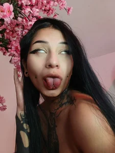 Lunarethvoss Hot girl 🥵 Pic