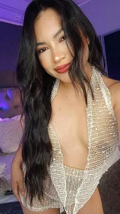 kendalFox_ your favorite girl 🍒💋 টি ছবি