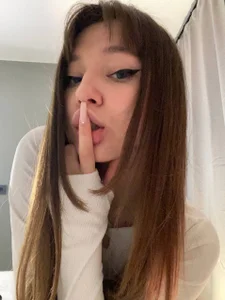 bonnyfloweer i like this top! Pic 4