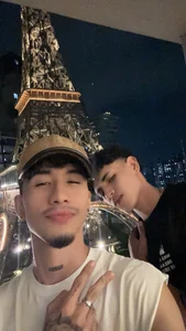 Ian_and_NoahDay to day with Ian and Noah Bild 7