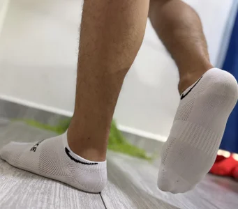 cash_master_daniel white Nike socks Pic