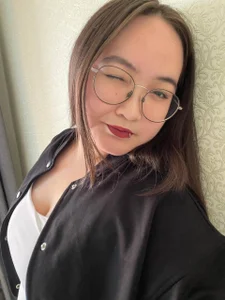 LindaFletcher Drop a 🖤 for the first one or a 👅 for the second 사진 4