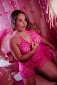 Public od MiiaHot  6 snímek