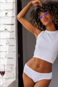 NaomiClay Public Pic