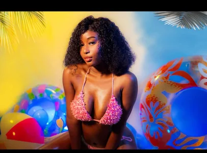 Michaelacoox Summer⛱️☀️👙 Foto 2