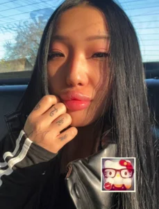 EIeniVanwart Its mee hehehe Pic 4