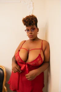 DakotaSexShowのBAD GIRL 😈の 2枚の写真