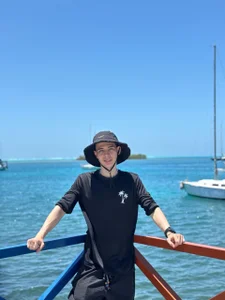 Brandon_Wolf Public Gambar 2