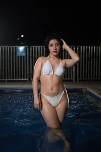 Skin and fire aroma 🔥 od RileySkye  6 snímek