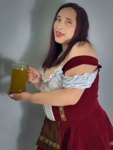 LeilaSmith_ kullanıcısının 🍺 OktoberFest 🍺 albümü -  2 fotoğraf