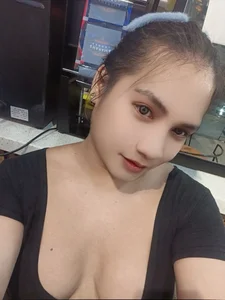 10inBigcockSurpise Public Foto 3