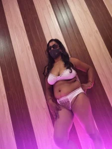 HOT_ISLAND Public Billede 3