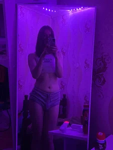 yullinka's XXX Nude Photo 3