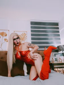 DominateMistressTania PERFECT BODY টি ছবি