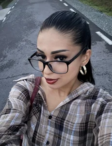 hellena9 Public Pic