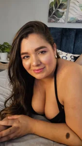 AgathaBloom_ Public Immagine  3