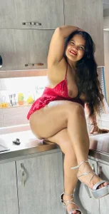 lunasmile69 DO YOU FUCK ME IN THE KITCHEN? Pic 3