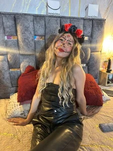 Caroline_lady_ Happy Hallowen💀👻 зображення 4