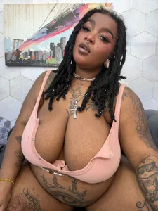 Anaa_Fuentess: sweet ebony👅🔥🥺 ( 4 фото)