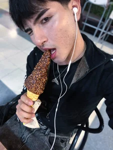Luam_murph 🍦 Would you like to share this delicious ice cream with me? зображення 2