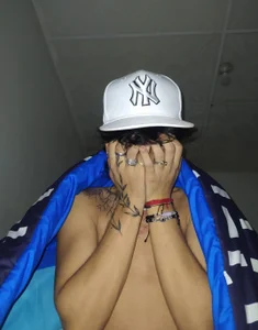 Shy🥺 de alex_477 Foto