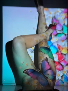 My feet had an exciting evening 🥵 od BriaConner_  5 snímek