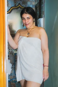 girasol_walton We went from the bathroom to the bed Immagine 