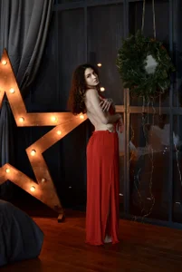 BabyFlowerr Amazing in red Pic 2