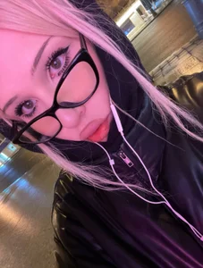 KristiFlash Public Pic 4