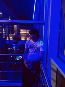 JayTaylorr adoration of my body Foto 2