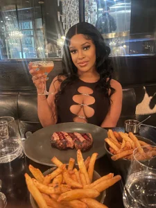 MeganSkyers Public Pic 7