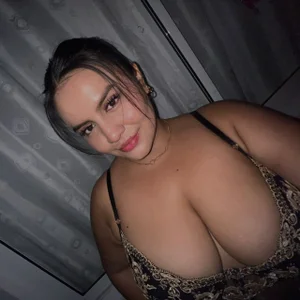 Mya_Doncella 🔥 Fire Curves 🥵 зображення 4